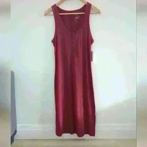 AMBRIELLE | Women's Burnet Russet Sleeveless  Henley Neck Nightgown